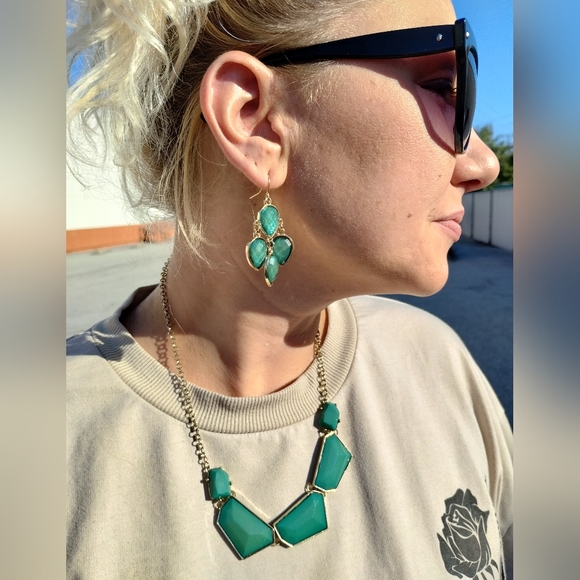 Meet your Posher, Krista - Picture 5 of 16